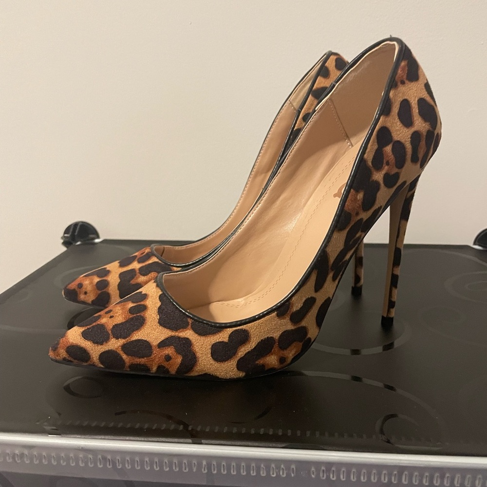 FSJ Cheetah Leopard Pointy Heels Stilettos